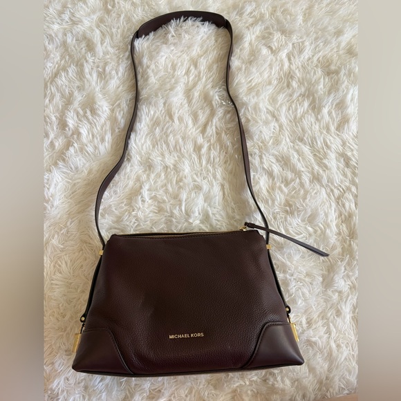 Michael Kors Handbags - Michael Kors crosby medium messenger in barolo